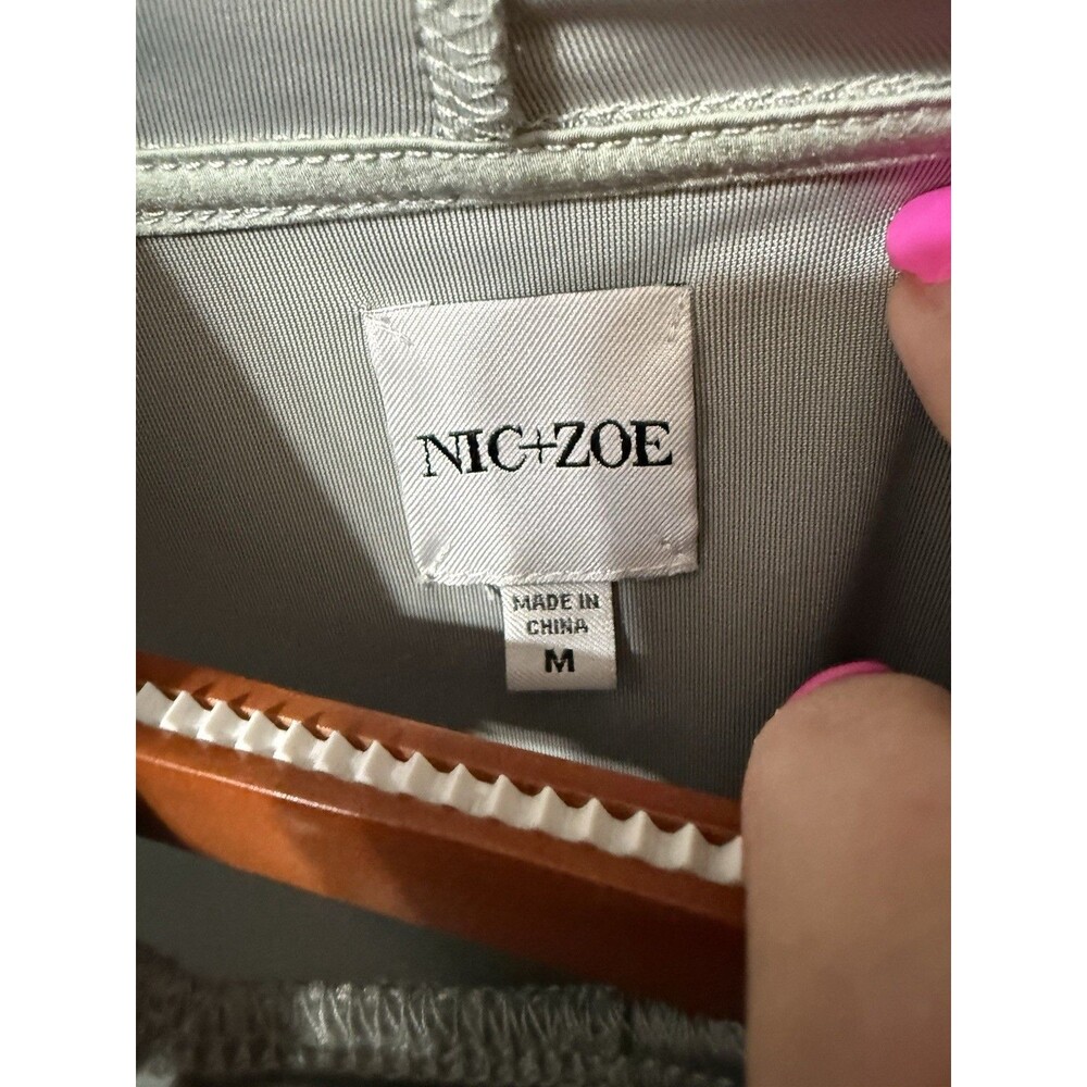 NIC + ZOE Women's Long Sleeve Velvet Luxe Hoodie in Caper Green Sz Medium - Picture 5 of 8